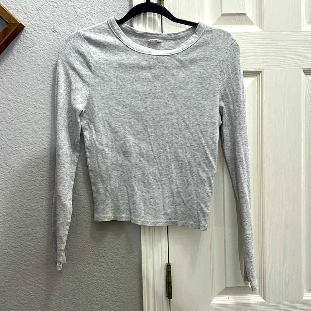 Cotton on‎ cewneck light weight grey longsleeve women’s size medium
